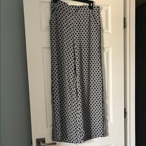 Black and White Patterned Women's pants